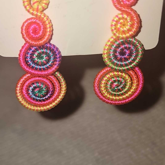 Earrings, fashion twisted colorful twin. NWOT - Picture 4 of 6